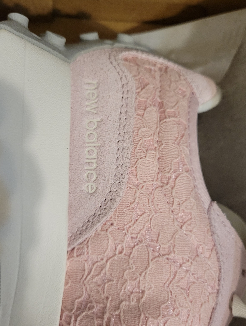 New Balance 327 Women's Pink Lace Accent with 'N' Logo ,size 7 RARE - Picture 13 of 16